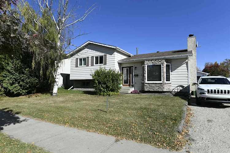 9221 84 St Fort Saskatchewan, AB T8L 3N9