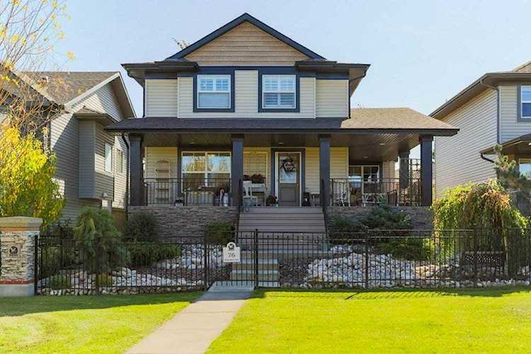 76 Clearwater Lane Sherwood Park, AB T8H 0B2