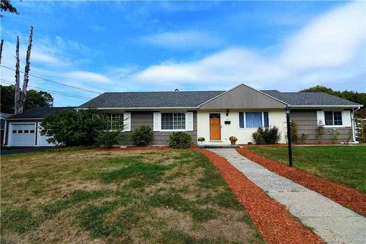 86 Russell Road Bridgeport, CT 06606
