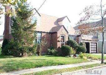 136 Flamingo Street Atlantic Beach, NY 11509