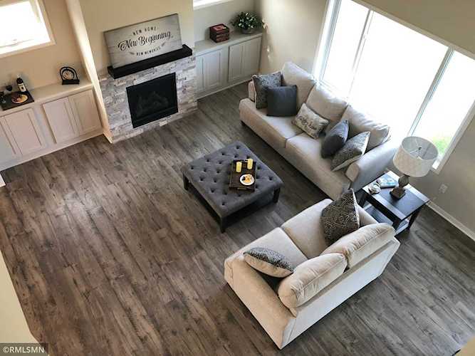 11482 Lakewood Drive NE Albertville, MN 55301