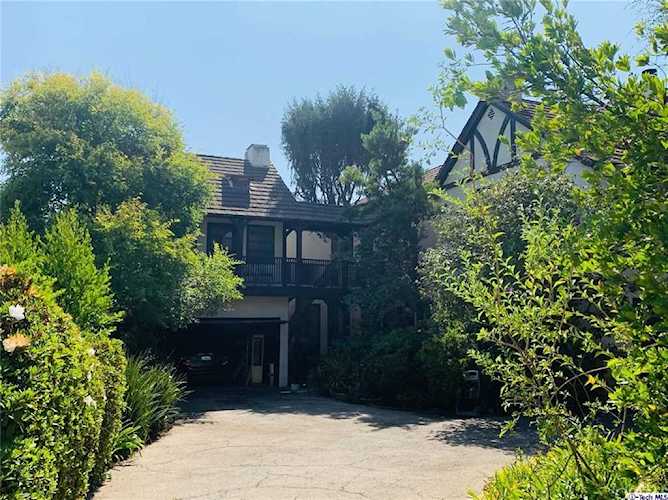 12518 W Sunset Boulevard Brentwood, CA 90049