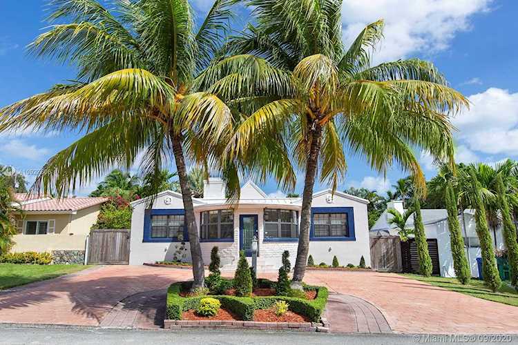1059 NE 88th St Miami, FL 33138