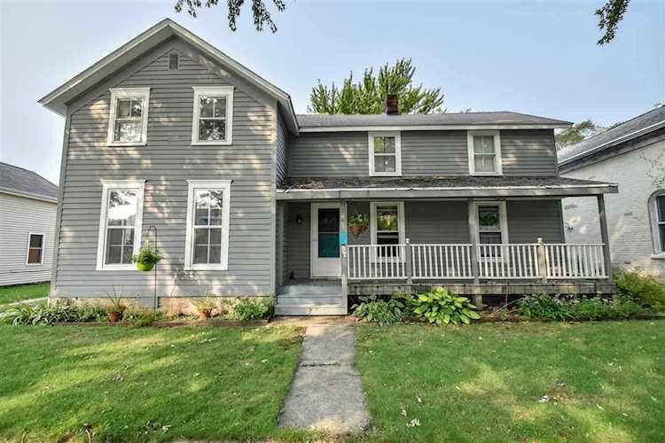 214 S Superior St De Pere, WI 54115