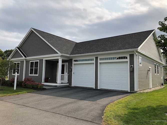 116 Ridgewood Dr Falmouth, ME 04105
