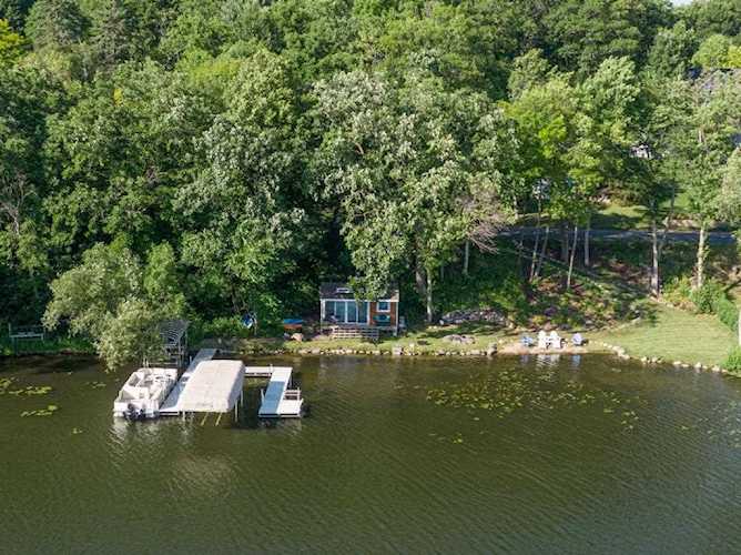 561 Indian Hill Road Chanhassen, MN 55317
