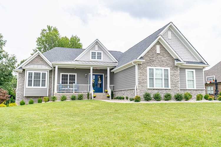 9611 Dabney Carr Dr Louisville, KY 40299