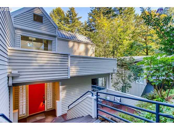 2636 SW Fairmount Blvd Portland, OR 97239