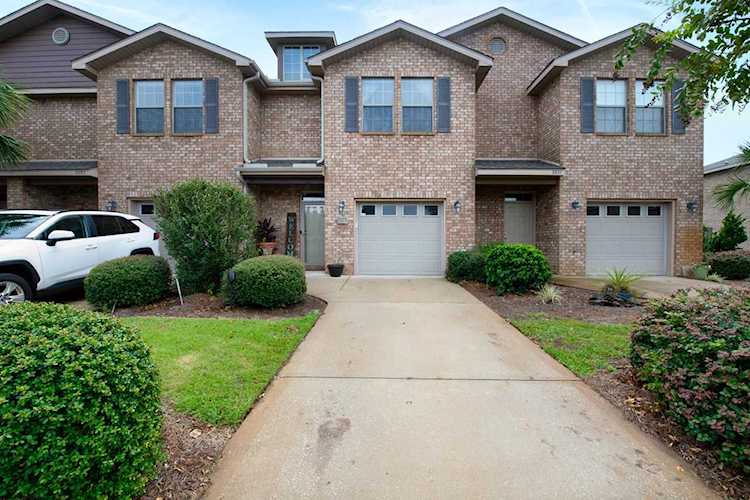 8853 Brown Pelican Circle Navarre, FL 32566