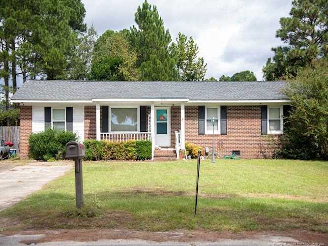 5936 Lexington Dr Hope Mills, NC 28348