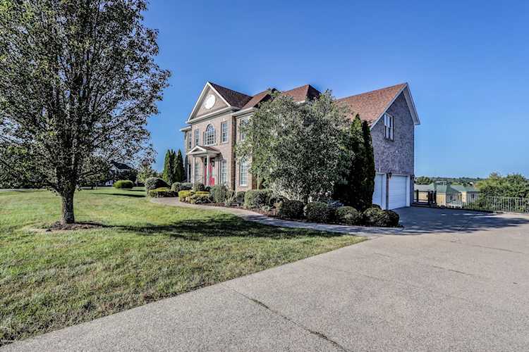 3907 Clarke Pointe Ct Crestwood, KY 40014