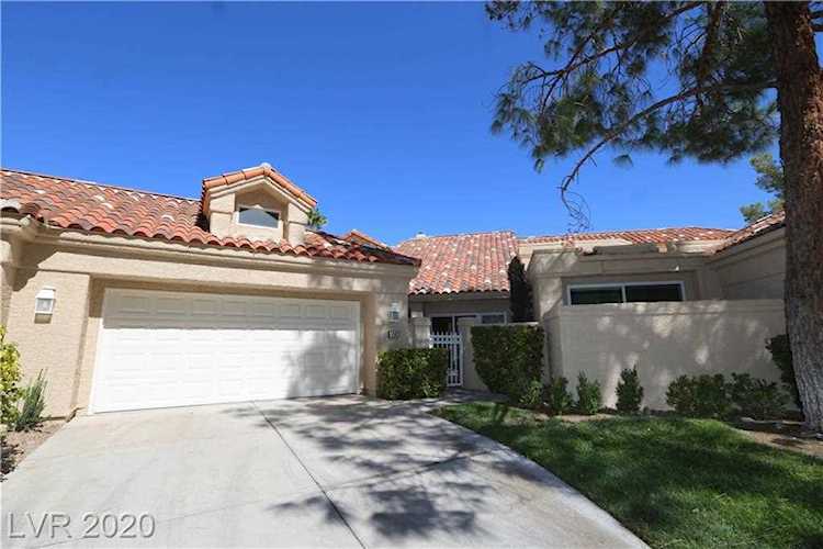 8263 Round Hills Circle Las Vegas, NV 89113