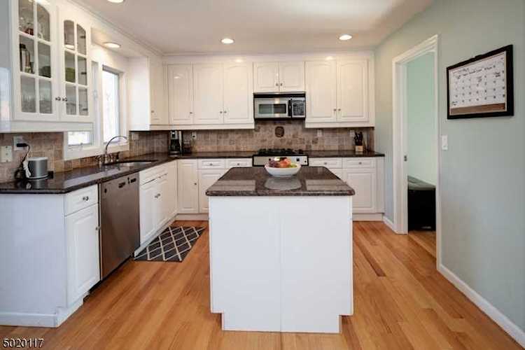 15 Mullens Lane Bernardsville Boro, NJ 07924
