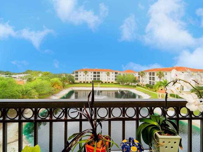 980 Cooper St #402 Venice, FL 34285