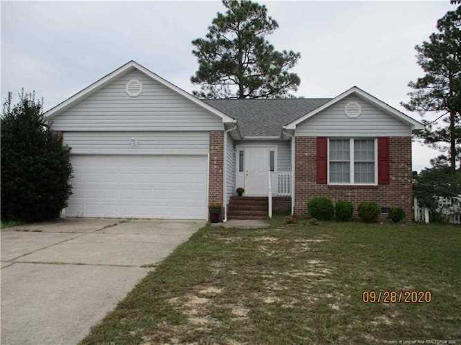 739 Alexwood Dr Hope Mills, NC 28348