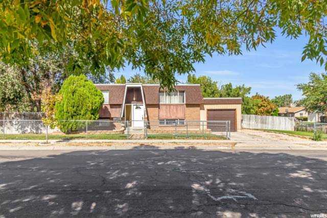 3974 W Ridgecrest Dr Taylorsville, UT 84129