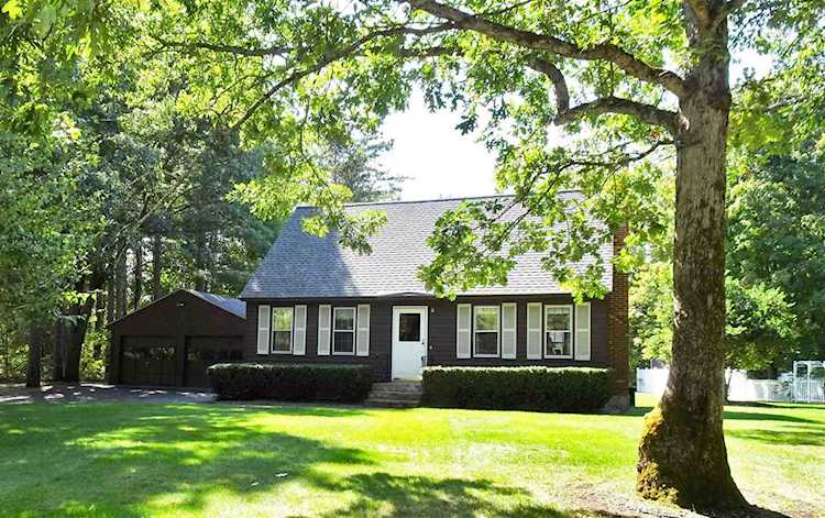 1 Windham Dr Concord, NH 03301