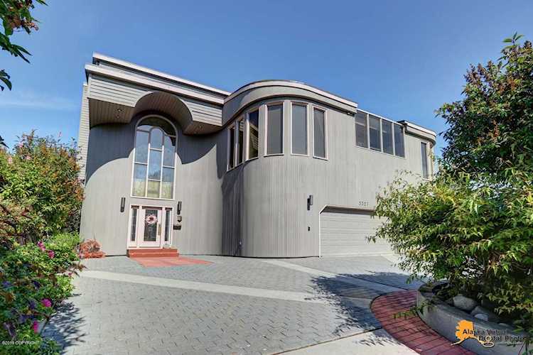 3327 Illiamna Avenue Anchorage, AK 99517