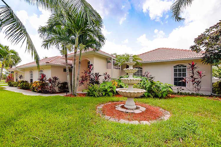 53 Sovereign Way Hutchinson Island, FL 34949