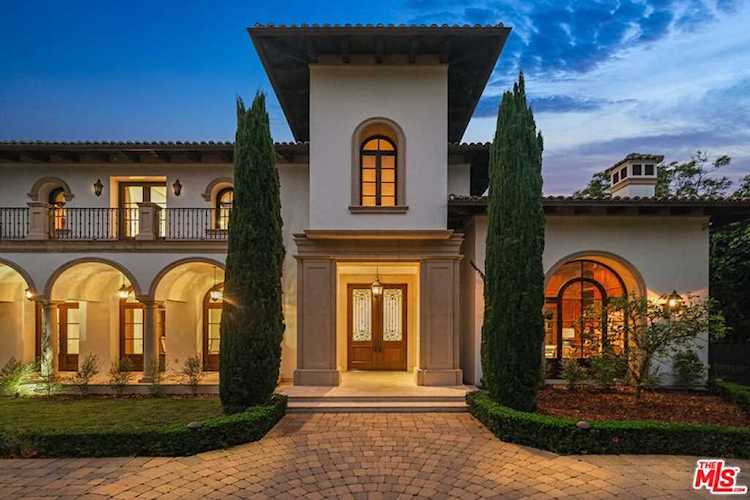 321 S Chadbourne Avenue Los Angeles, CA 90049