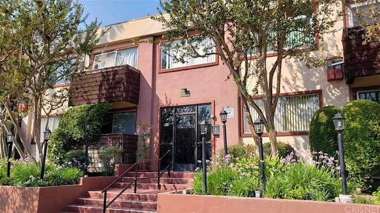 5403 Newcastle Avenue #30 Encino, CA 91316