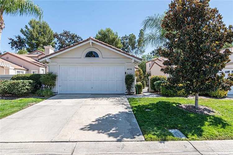 40350 Via Francisco Murrieta, CA 92562