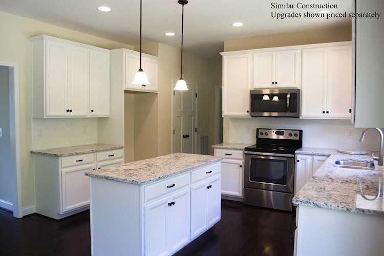 6922 Linn Cove Roanoke, VA 24018