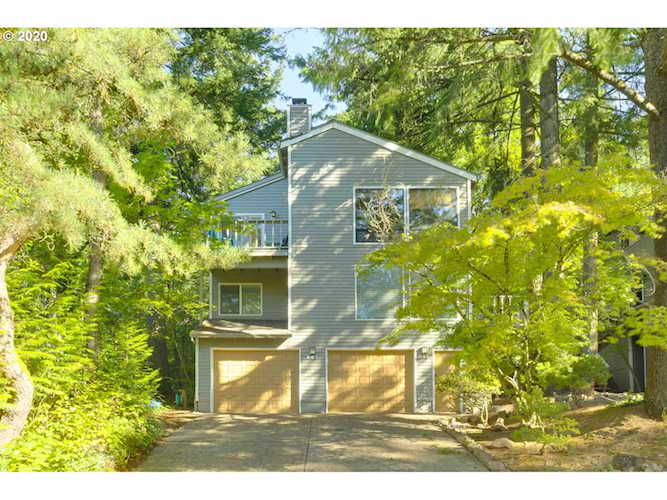 245 Cervantes Lake Oswego, OR 97035