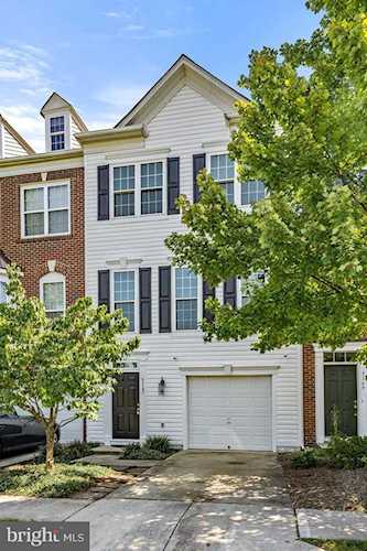 5167 Sapphire Sky Ln Centreville, VA 20120