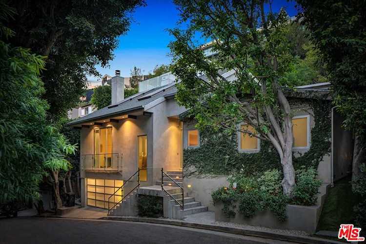 1363 Bobolink Place Los Angeles, CA 90069