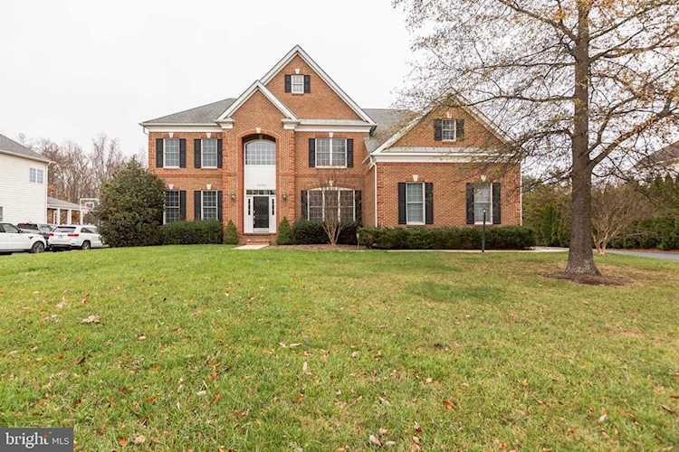 25558 Mimosa Tree Ct Chantilly, VA 20152 | MLS ® VALO420768 Photo 1