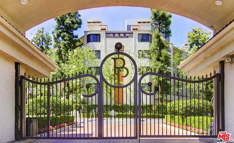 2132 Century Park Lane #212 Los Angeles, CA 90067