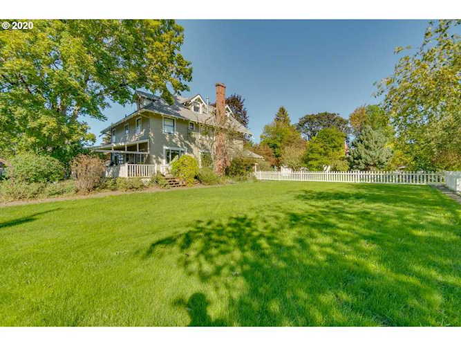 815 NW Yamhill St Mcminnville, OR 97128