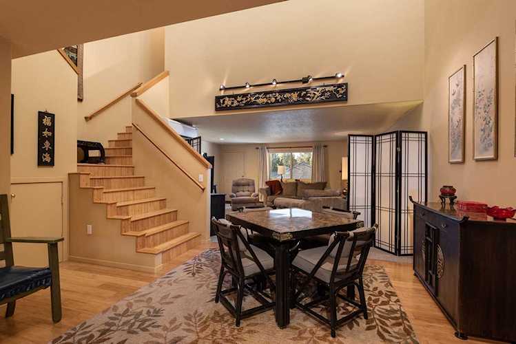 1050 NE Butler Market Rd Bend, OR 97701 | MLS 220109904 Photo 1