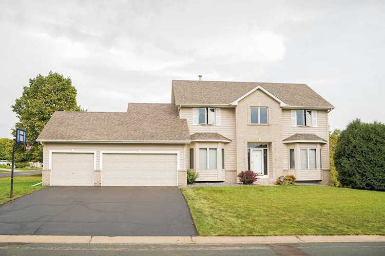 4290 Cottonwood Lane N Plymouth, MN 55441
