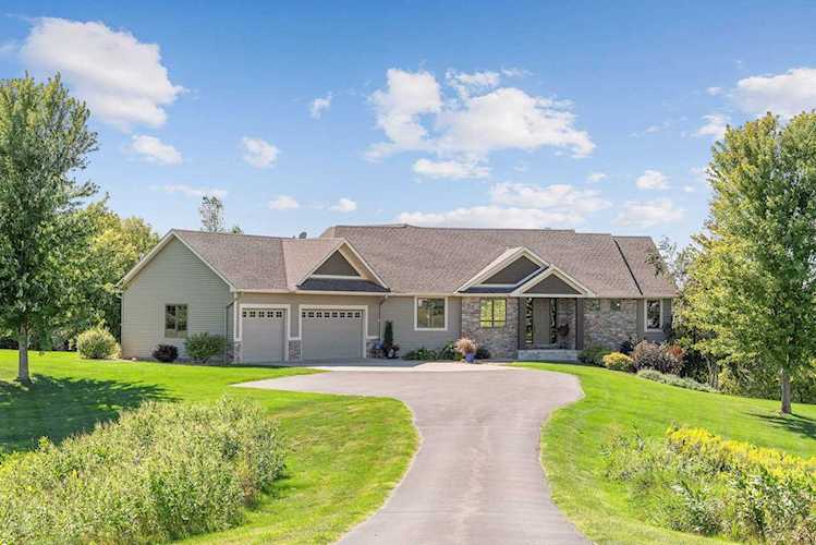 24720 Churchview Circle New Prague, MN 56071