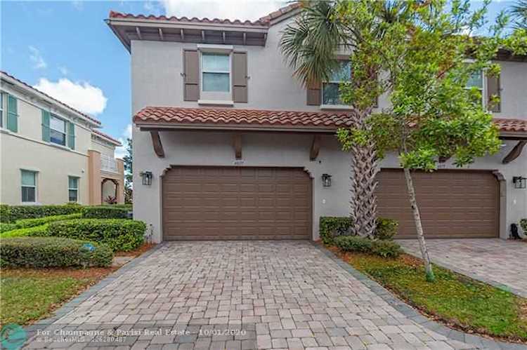 4077 Cascada Cir #4077 Cooper City, FL 33024
