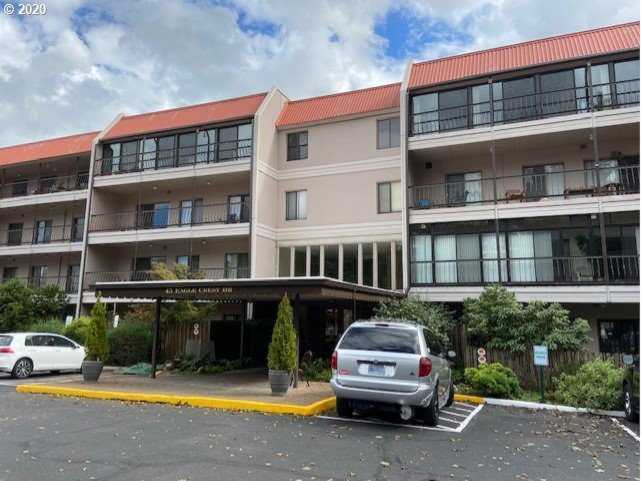 45 Eagle Crest Dr #212 Lake Oswego, OR 97035