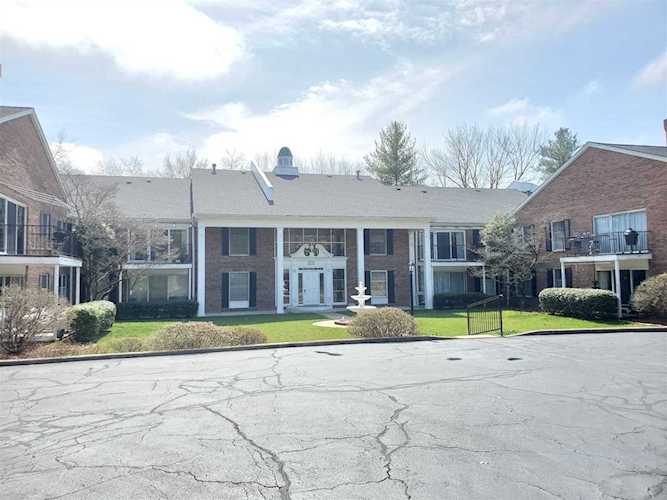 102 Fernwood Place Evansville, IN 47711