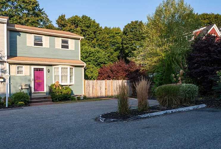 30 Lincoln Park Marblehead, MA 01945