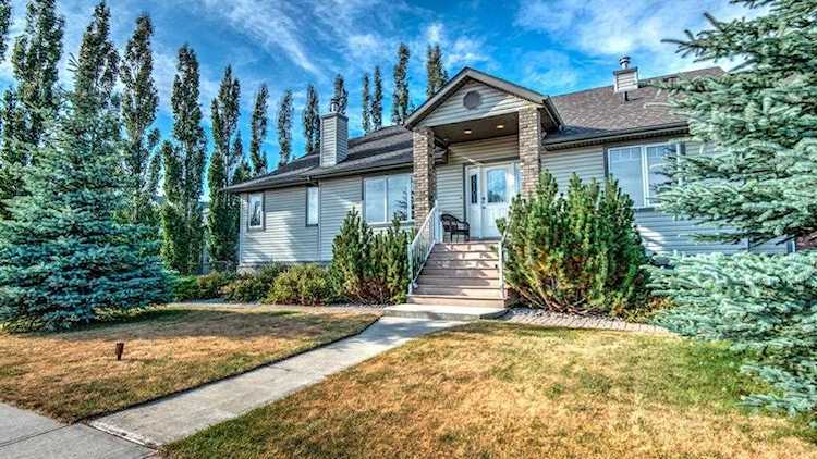 295 Hillcrest Blvd N Strathmore, AB T1P 1W2