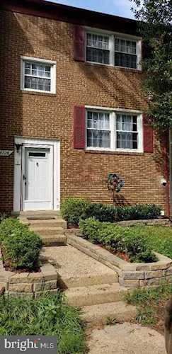 14726 Cardigan Square Centreville, VA 20120