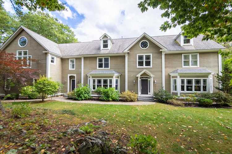 120 Wentworth Rd Rye, NH 03870