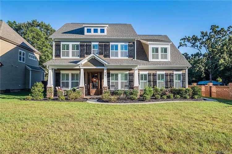 428 N Sharon Amity Rd Charlotte, NC 28211