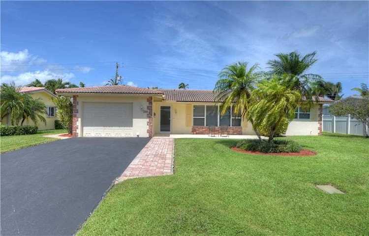 361 SE 5 Court Pompano Beach, FL 33060
