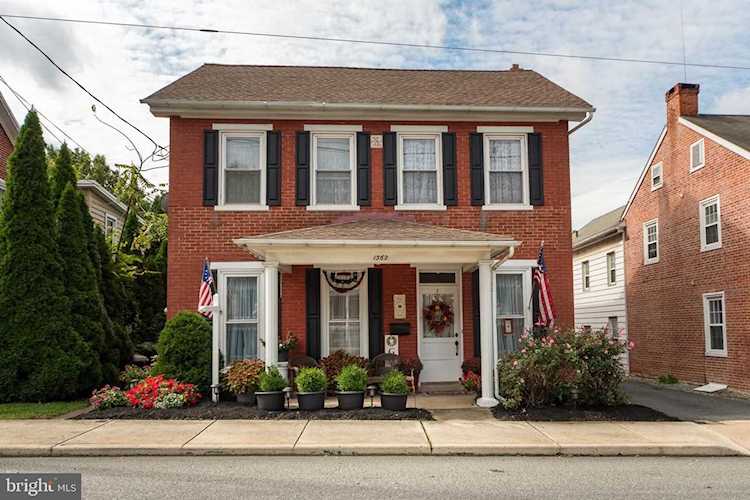 1362 W Main St Ephrata, PA 17522