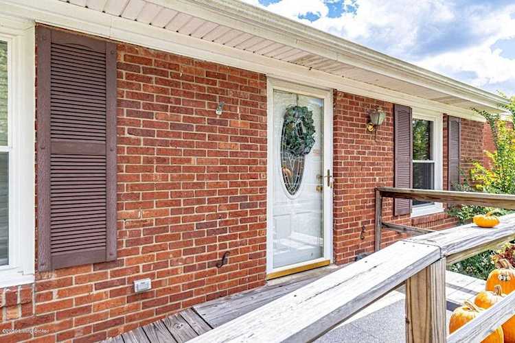5107 Sprucewood Dr Louisville, KY 40291