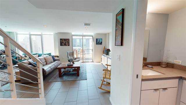 425 W Beech St #1751 San Diego, CA 92101