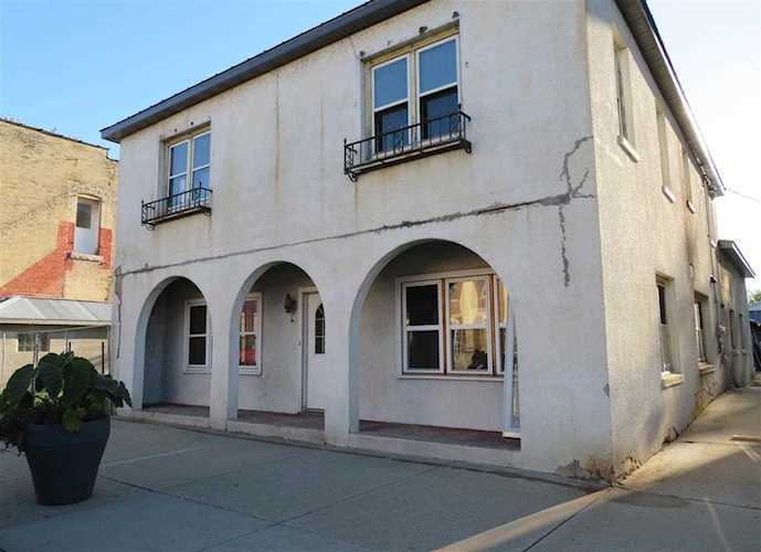 116 N Main St Pardeeville, WI 53954