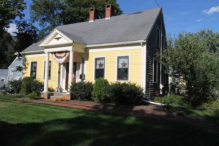 301 N Franklin St Holbrook, MA 02343